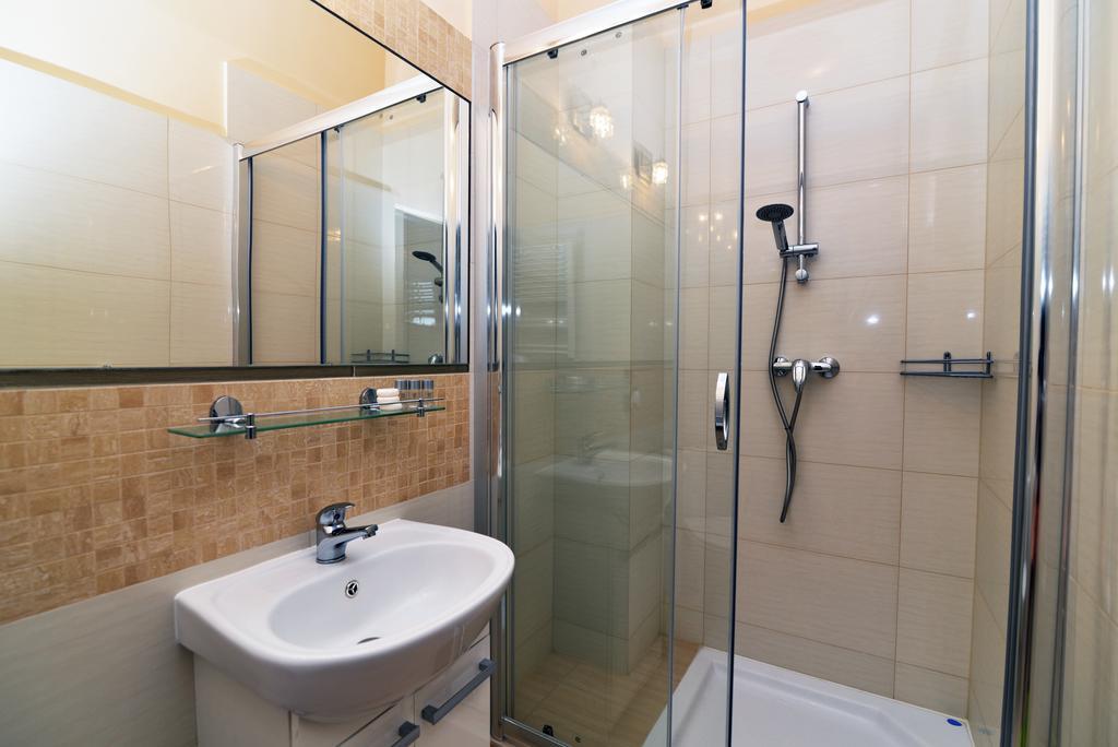 Hotel Pod Jeleniem Sobótka Kamer foto